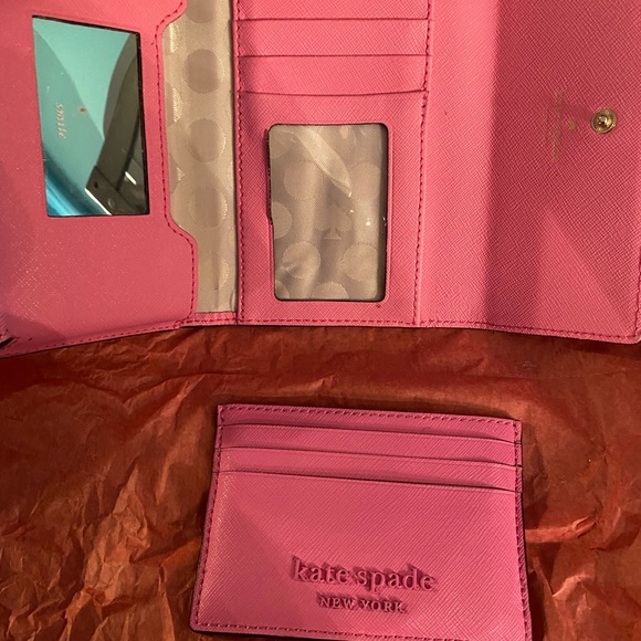 Wallet - Picture 3 of 4